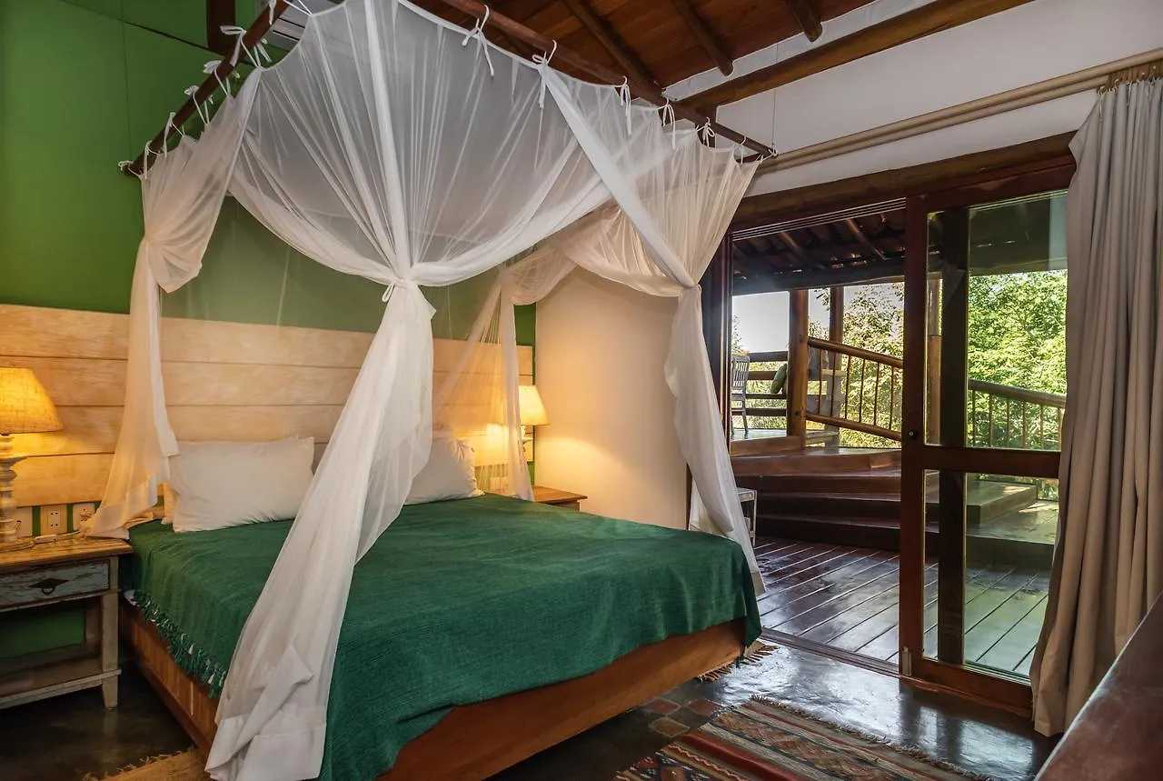 Suites Bangalo Chic Espelho Outeiro Porto Seguro