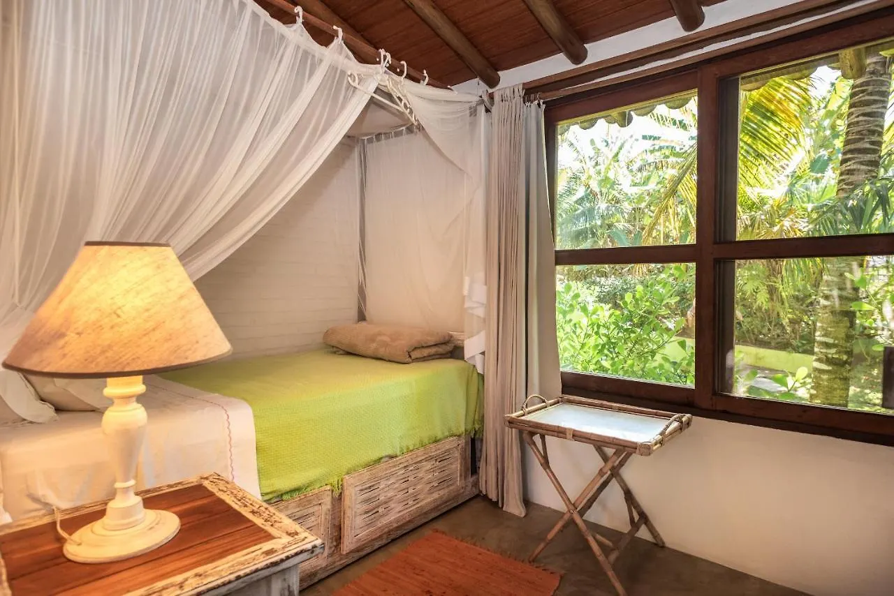 Suites Bangalo Chic Espelho Outeiro Porto Seguro Couette-café